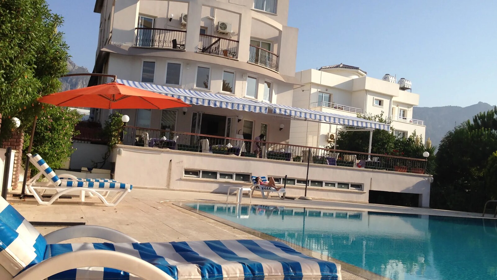Marsin Hotel havuz ve dış görünüm
